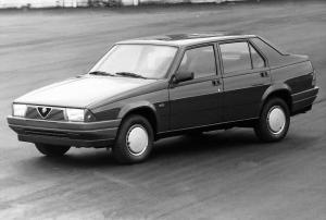 Alfa Romeo 75 1.6 1985 года